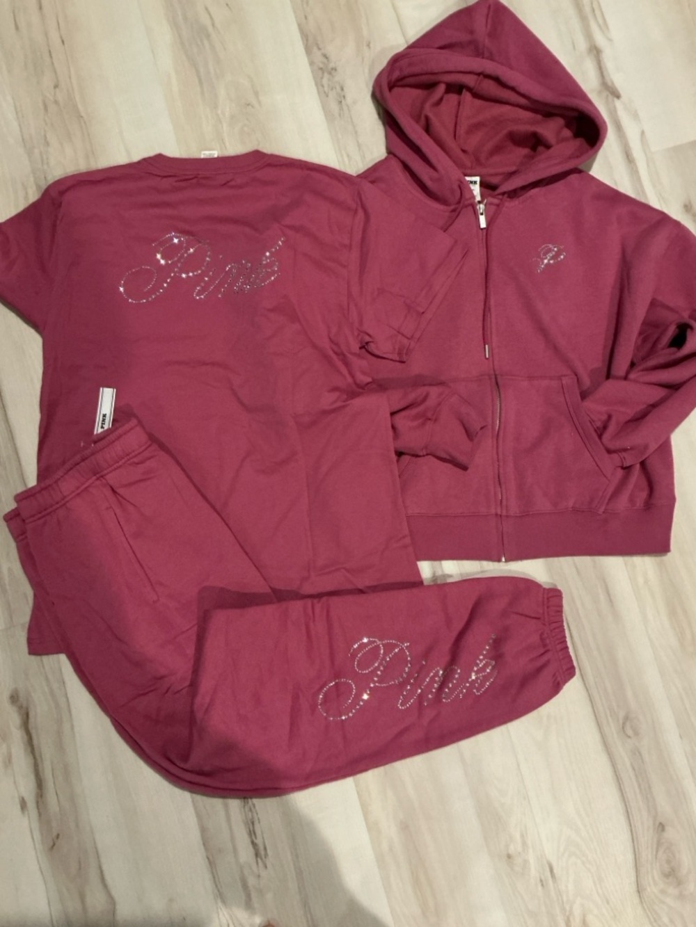 NEW VICTORIAS SECRET PINK BLING FULL ZIP HOODIE, JOGGERS & TEE SHIRT 3PC SET - Picture 2 of 6